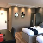 Privatunterkunft Mike's Four Düsseldorf