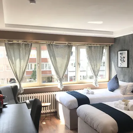 Homestay Mike's Four Dusseldorf