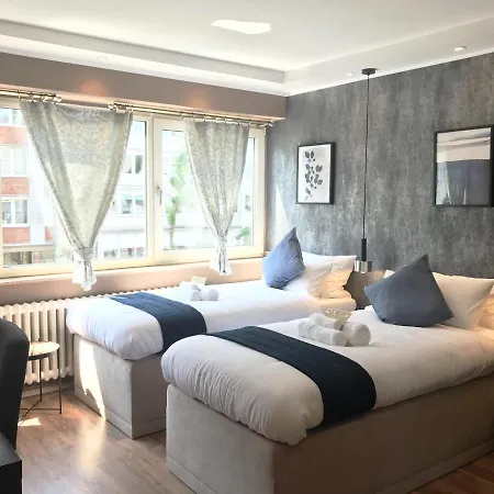Homestay Mike's Four Dusseldorf