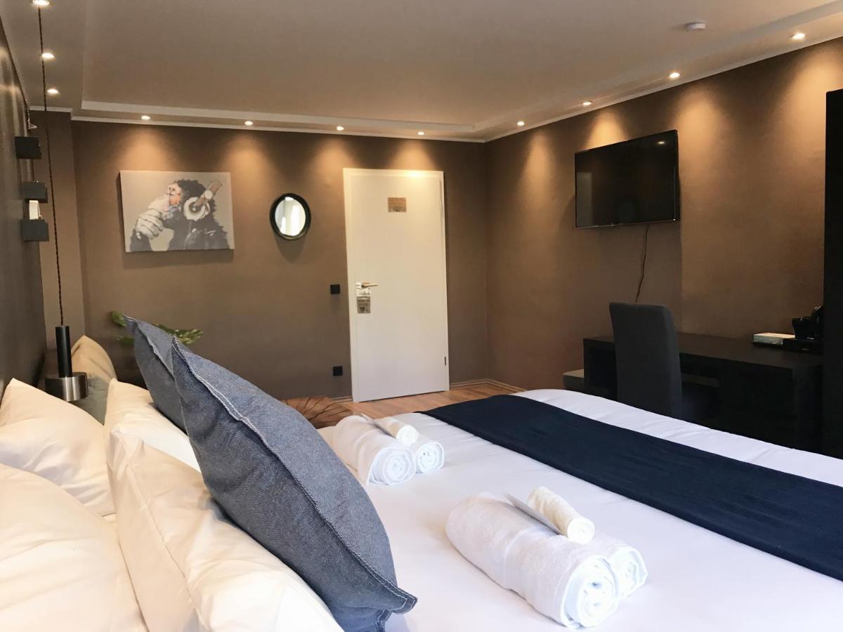 Mike's Four Privatunterkunft *