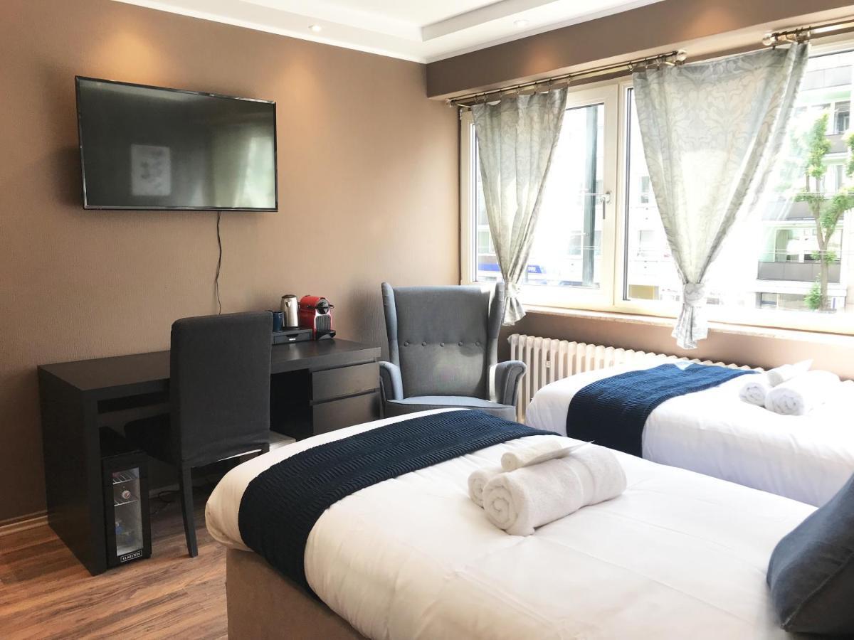 Privatunterkunft Mike's Four *